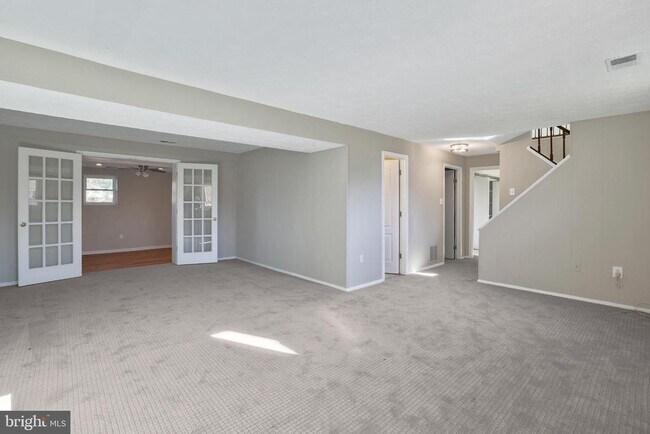 Building Photo - 10622 Cavalcade St