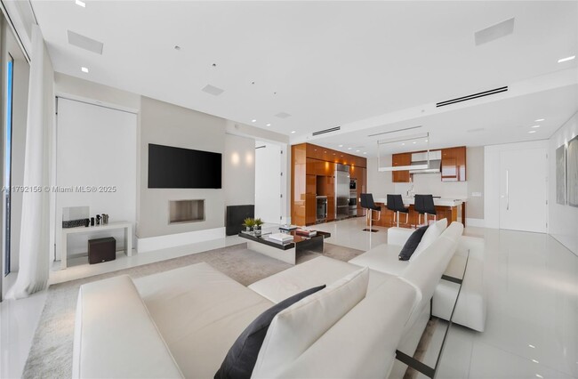 Building Photo - 9701 Collins Ave