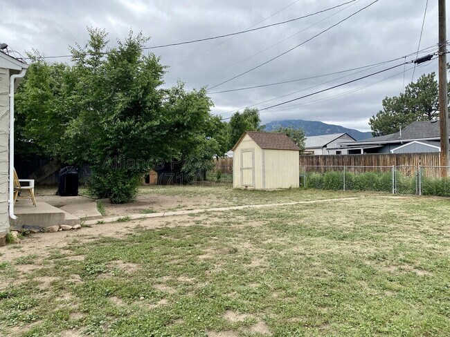 Building Photo - 1902 S Franklin Ave