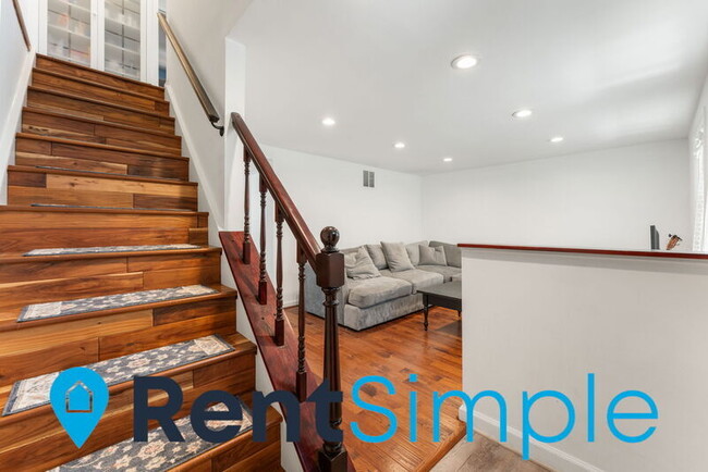 Building Photo - 8143 Crystal Creek Ct