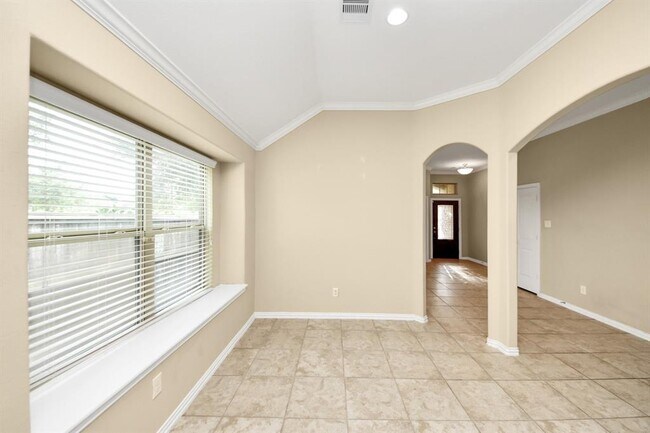 Building Photo - 2439 Dark Elm Dr