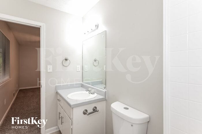 Building Photo - 3393 Hollow Tree Dr