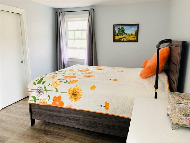 Building Photo - 35 Ashumet Rd