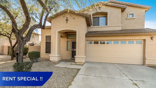 Primary Photo - Room to relax and space to entertain with $500 off the first months rent