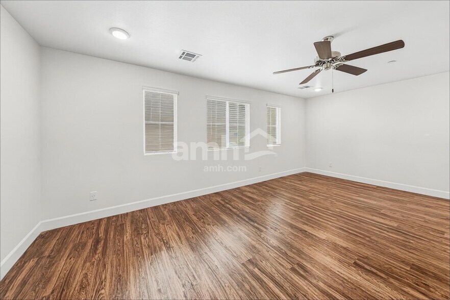 Building Photo - 77 Foxridge Swings Ln