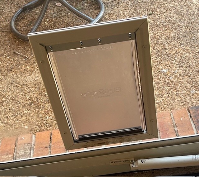 Building Photo - 2107 Riverdale Rd