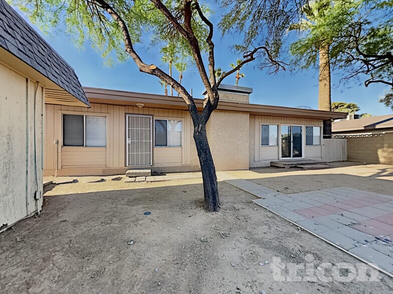 Building Photo - 6258 W Wolf St