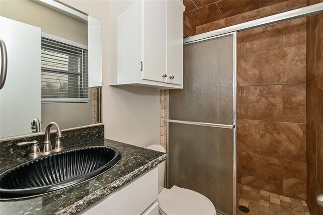 Building Photo - 6813 NW 29th St
