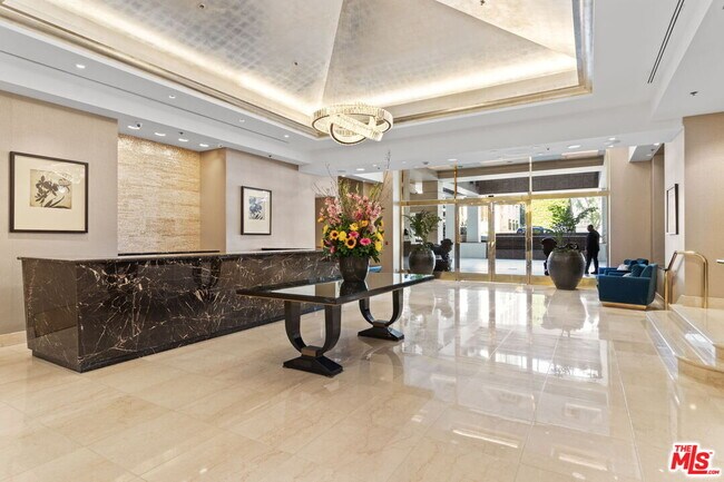 Building Photo - 10724 Wilshire Blvd