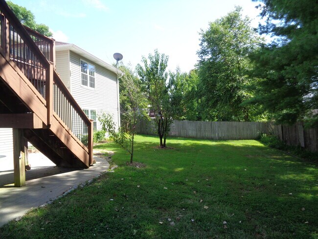 Building Photo - 3801 Blue Cedar Ln