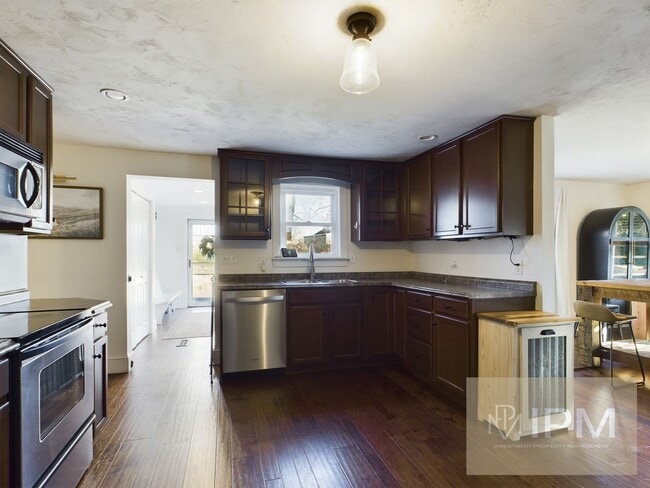 Building Photo - Beautiful 3 Bedroom, 2 Bath Home in Eastern York School District!