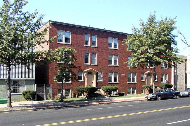 Building Photo - 4312-4314 Georgia Ave NW