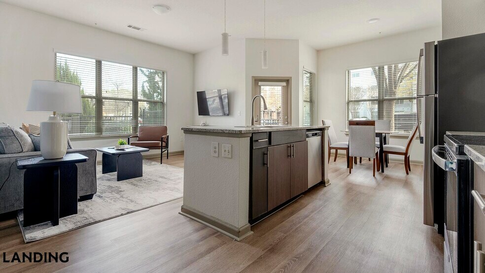 Building Photo - 10051 Perimeter Station Dr