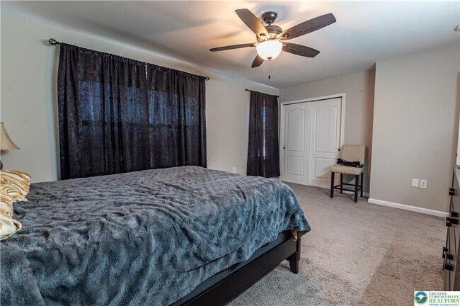 Building Photo - 2512 Gila Dr