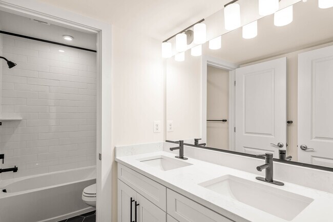 Building Photo - 383 Scranton Ln