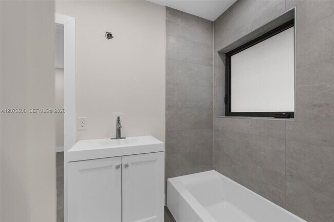 Building Photo - 345 Sarto Ave