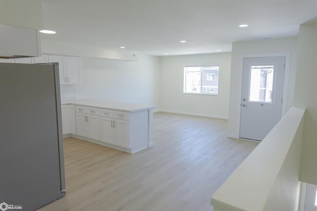 Building Photo - 510 Layne Dr