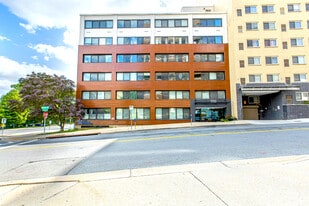 Building Photo - 700 Roeder Rd