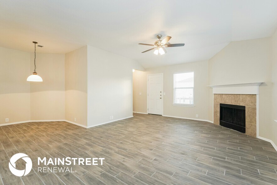 Building Photo - 15755 Cotton Tail Ln
