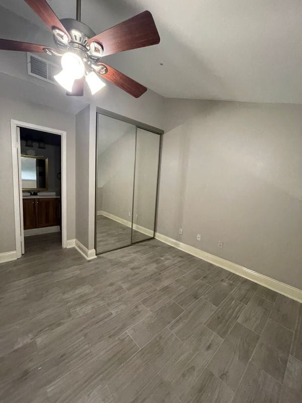Building Photo - 3741 Sunrise Dr