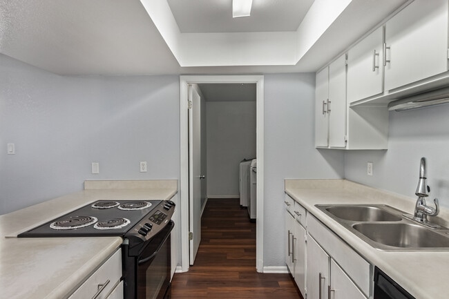 Building Photo - 4632 W Palo Verde Dr