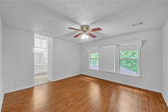 Building Photo - 4440 Coventry Ct
