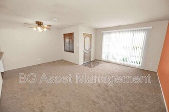 Building Photo - 950 Kelvin Ct