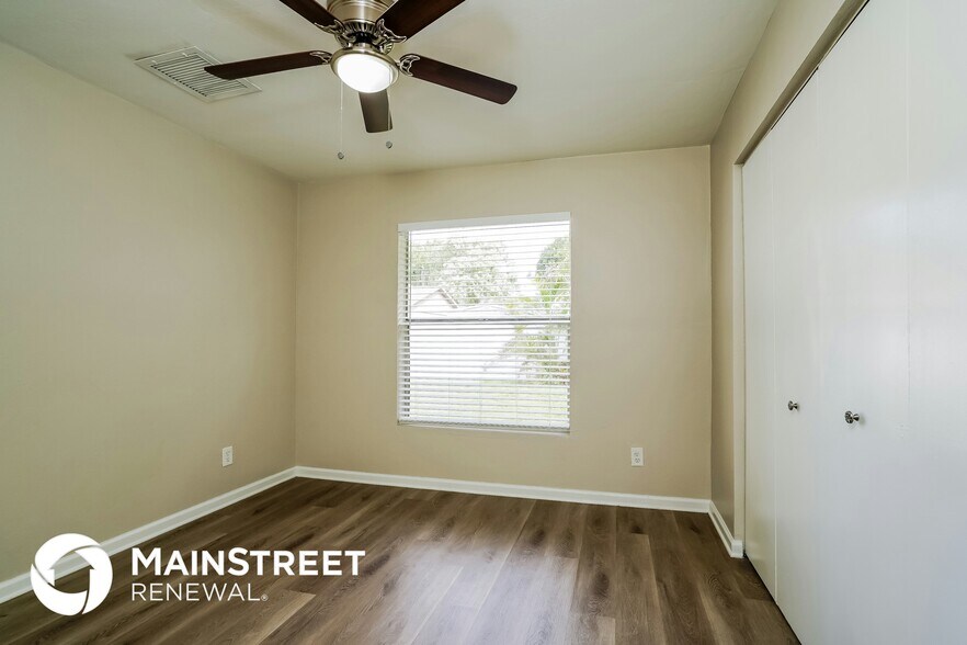 Building Photo - 15860 Willoughby Ln