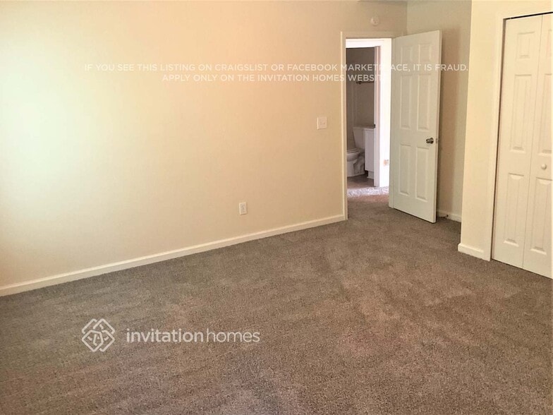 Building Photo - 4410 Ravenwood Dr