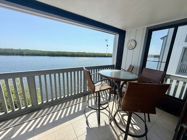 Building Photo - 2 bed 2 bath Turnkey Yearly Rental – Water...