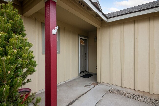 Building Photo - Charming home in Southwest Redmond