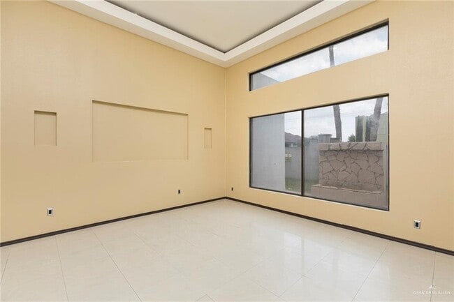 Building Photo - 32 S 45th St