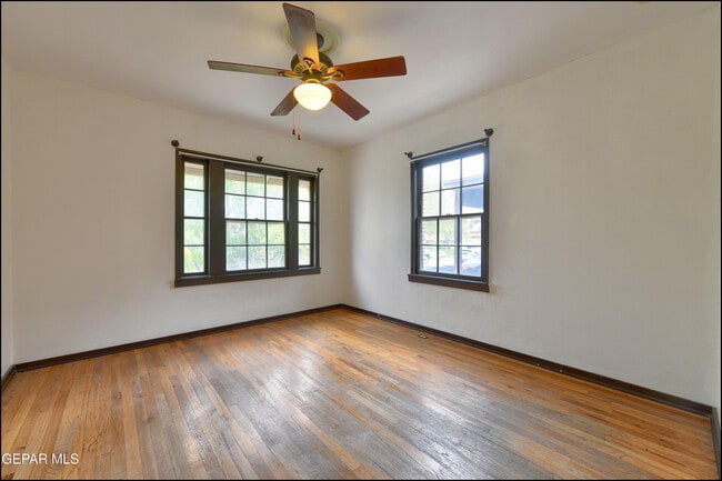 Building Photo - 1100 Kelly Way