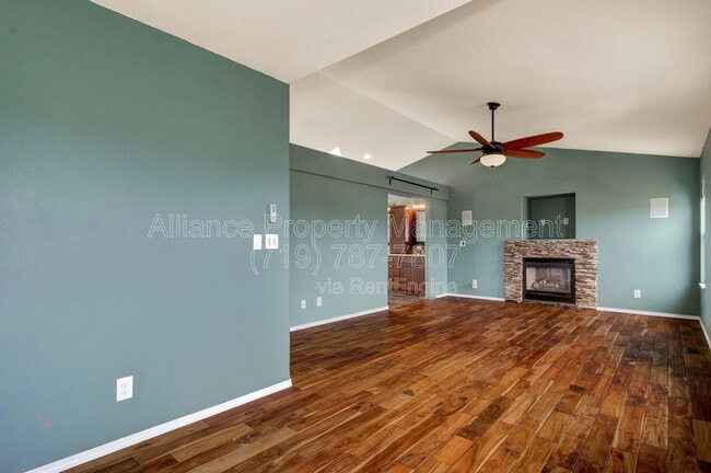 Building Photo - 6160 Bestview Way