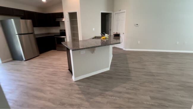 Building Photo - 9386 N Ashbury Dr