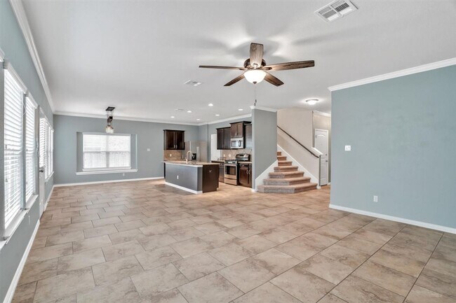 Building Photo - 617 Rancho Verde Dr