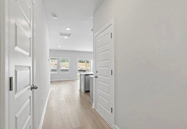 Building Photo - Brand New 3/2.5 Move In Ready Now!