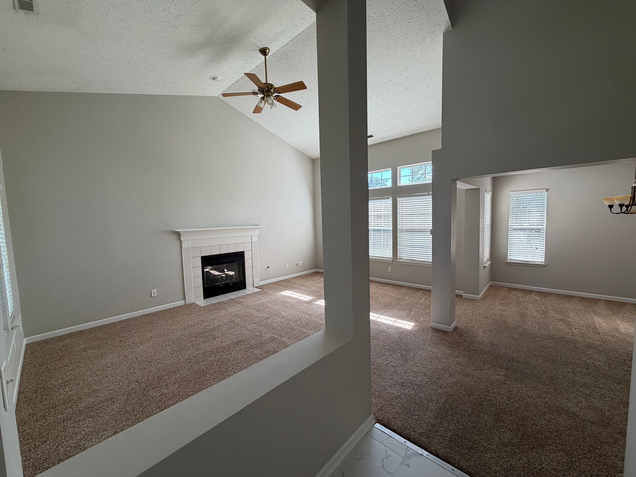 Building Photo - 14173 Jasmine Ct