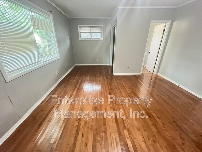 Building Photo - 470 S Prescott