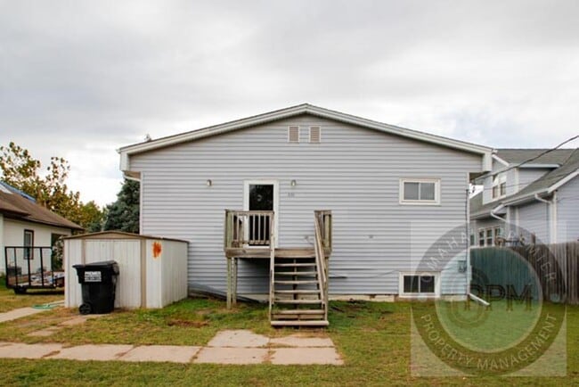 Building Photo - 3 Bedroom / 1.5 Bath Townhome in Gretna!!