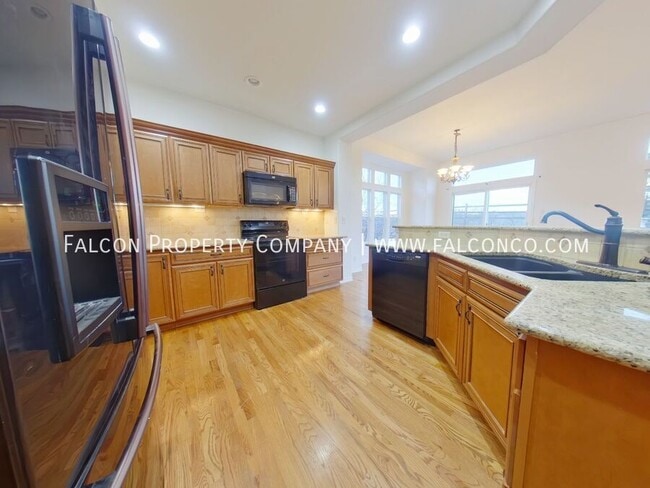 Building Photo - 302 All Sky Dr