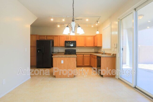 Building Photo - 16862 N 182nd Ln