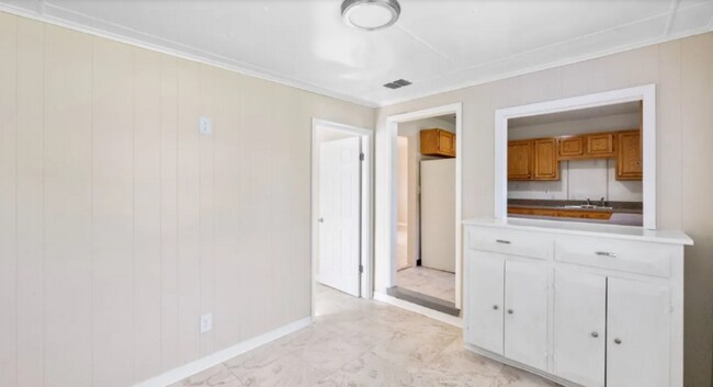 Building Photo - 1791 Sylvan Dr