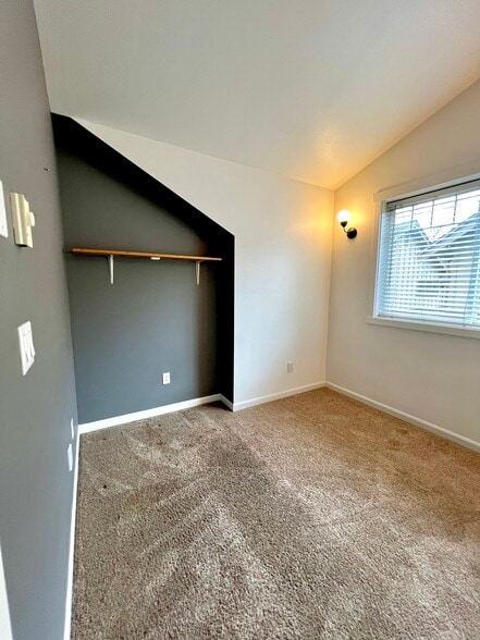 Building Photo - 1017 NE 125th St