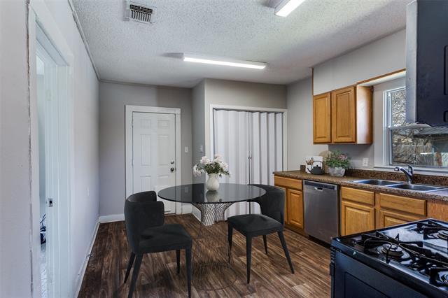 Building Photo - 826 Mirike Dr