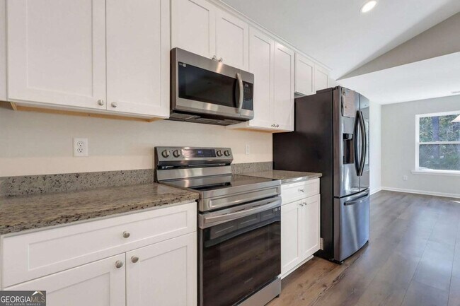 Building Photo - 56 Hayden Dr