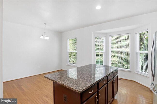 Building Photo - 4951 Chaste Tree Pl