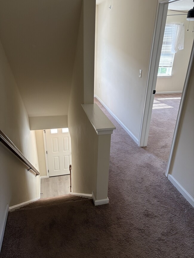 Building Photo - 530 Byler Cir