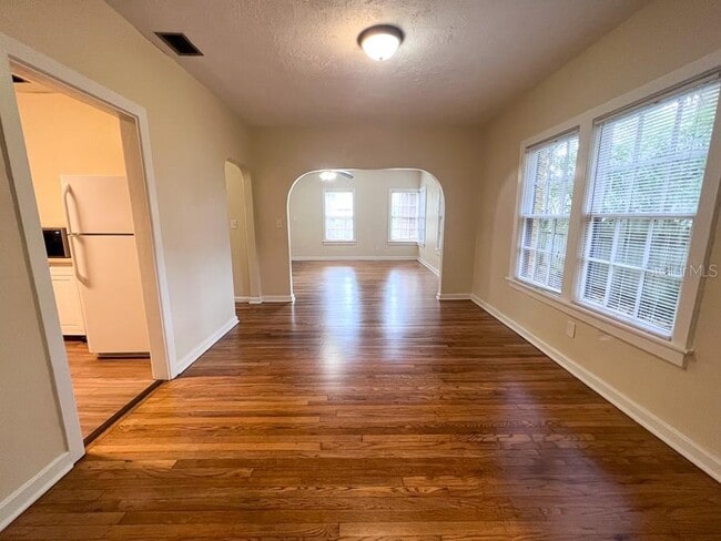 Building Photo - 2734 SW 3rd Pl