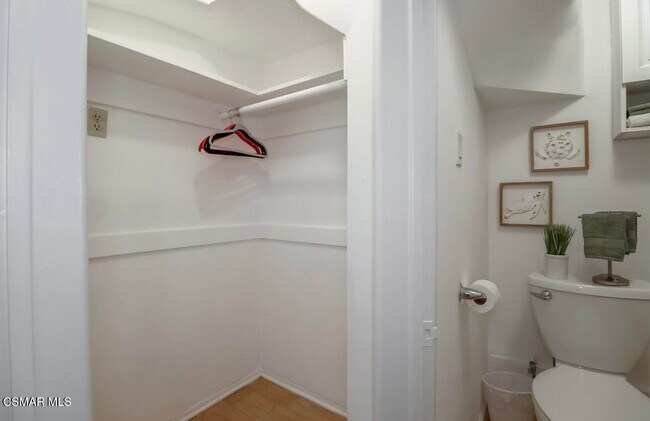 Building Photo - 1637 Malcolm Ave